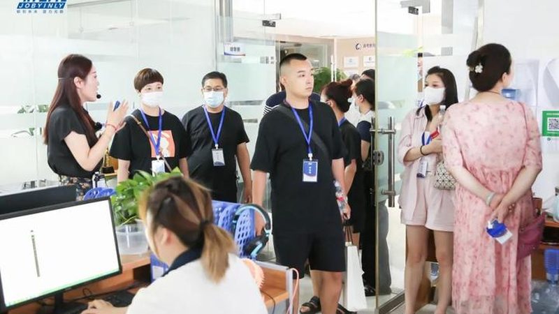 行业背景：技能培训市场蓬勃发展，加盟需谨慎